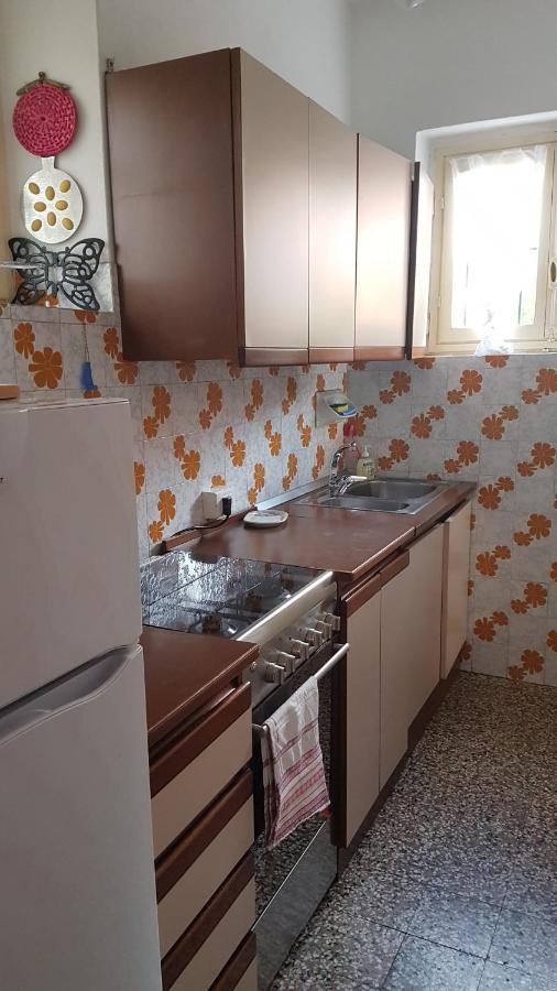 Villa Casa di Nancy Salò Esterno foto