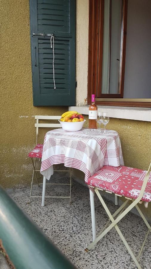 Villa Casa di Nancy Salò Esterno foto